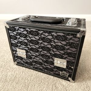 Makeup Carrying Case / Organizer